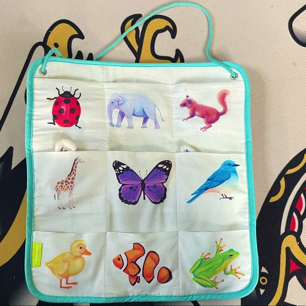 Lovevery sorting animal toy Montessori